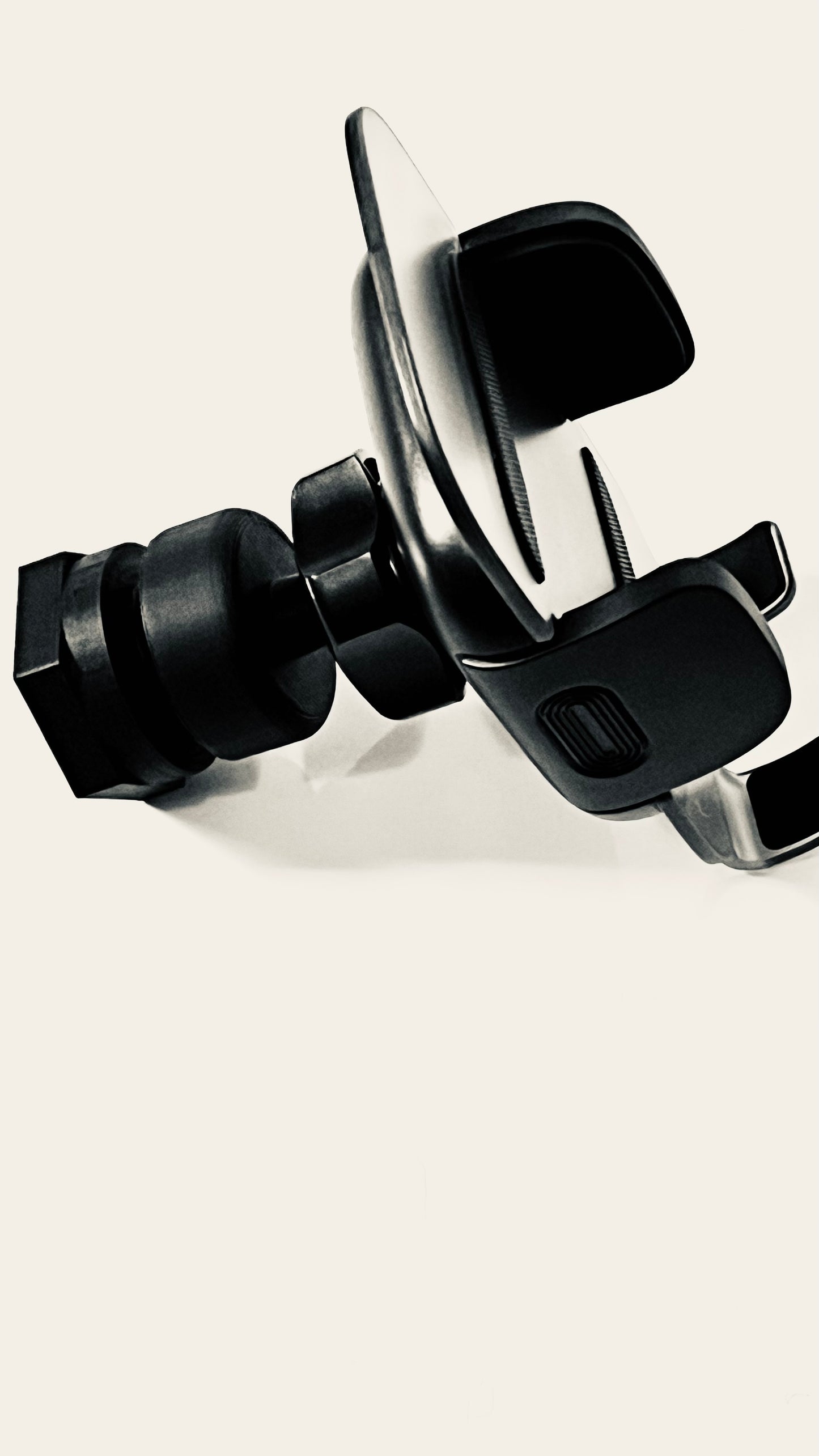 Dash phone clip