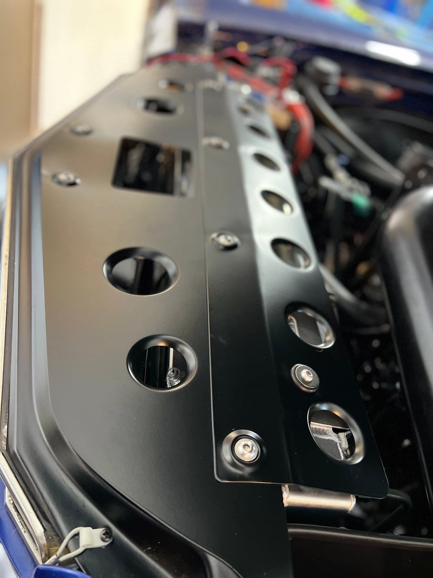 PWR C&R RADIATOR COVER