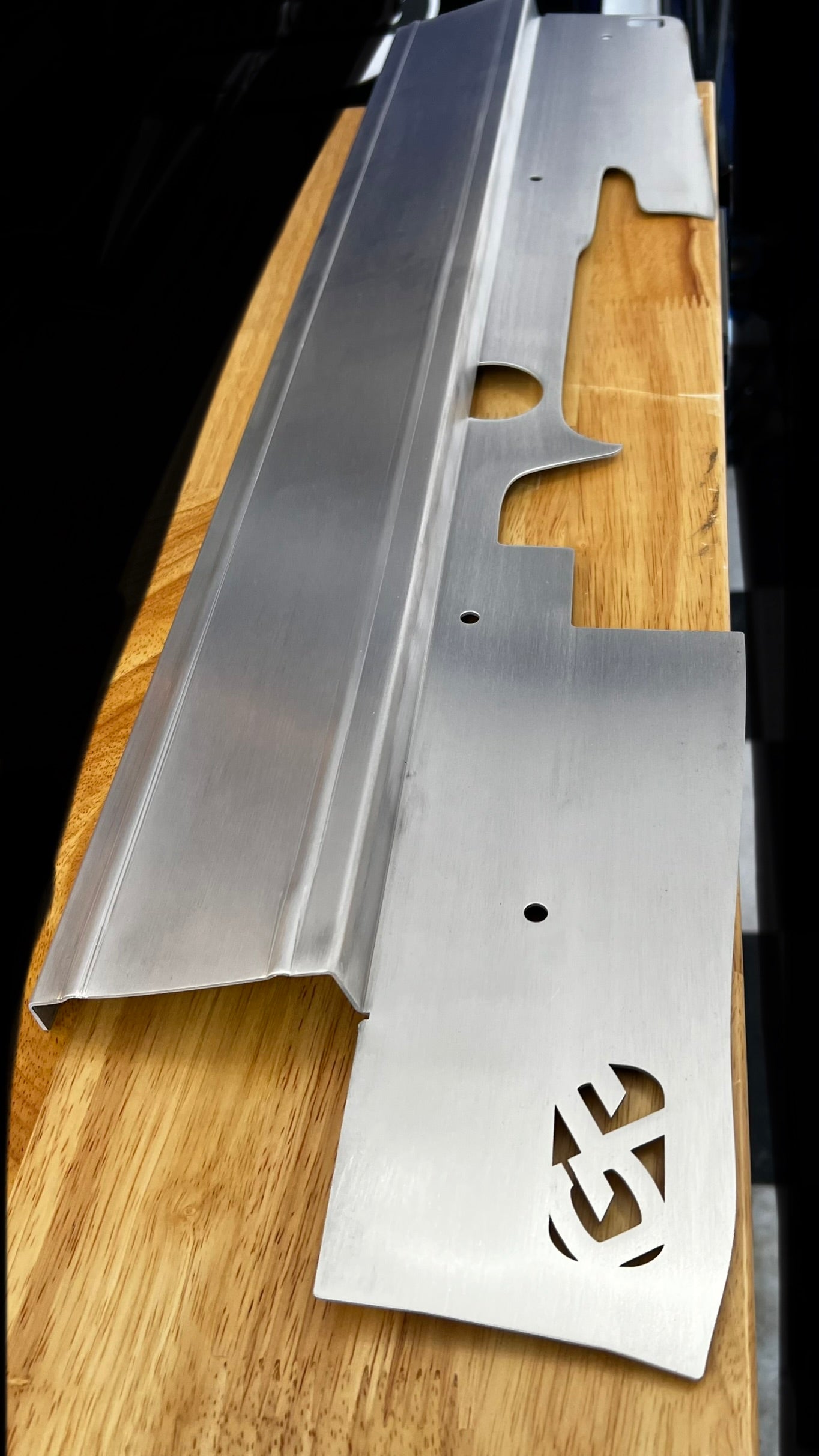 G BODY Radiator Cover