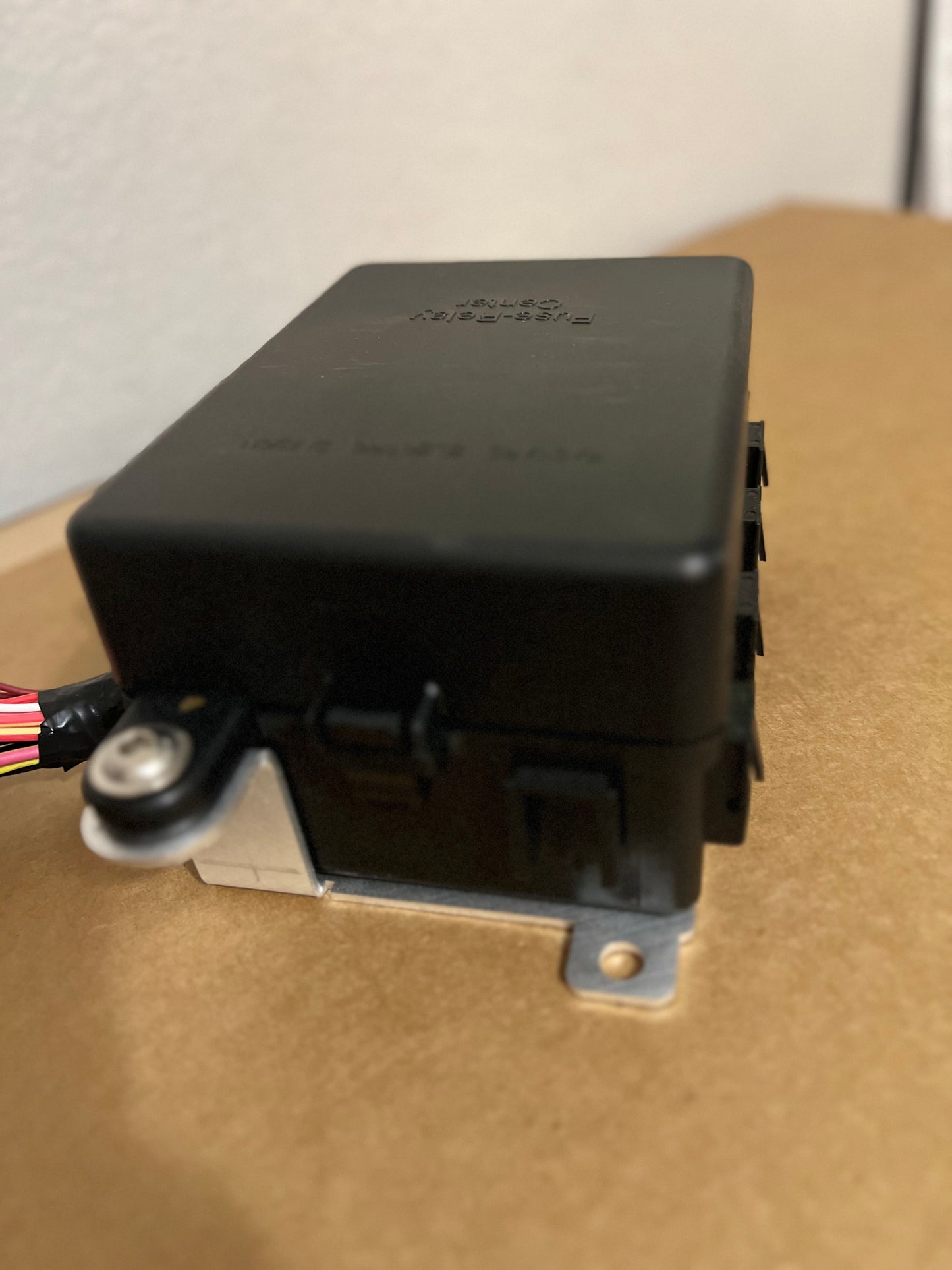 GM performance Fuse box Bracket